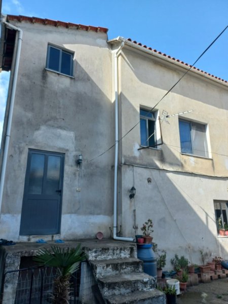 Tirane, shes Vile 3 Katshe , 190 m² 115.000 € (Princ Vidi)