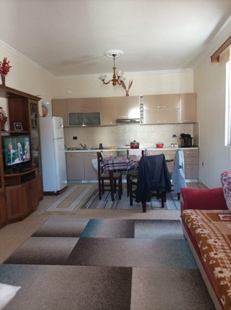 Tirane, shes shtepi 1 Katshe Kati 0, 90 m² 165.000 € (Rruga Bamir topit)