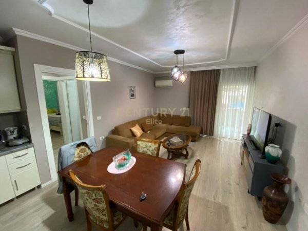 Tirane, shitet apartament 2+1+Ballkon Kati 2, 88 m² 129.000 € (Yzberisht)