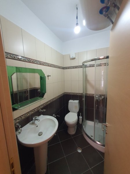 Tirane, shitet apartament 2+1+Ballkon Kati 6, 108 m² 120.000 € (Yzberisht)