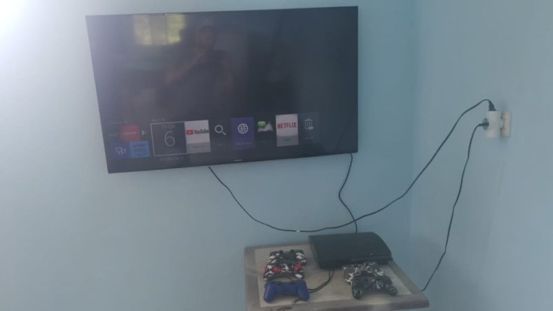 Tirane, shes Okazion!! Shiten 2 cope Playstation 3 + televizor   samsung smart TV  2 cope (50 polsh) toshiba  smart TV 1 cope (52 polsh)