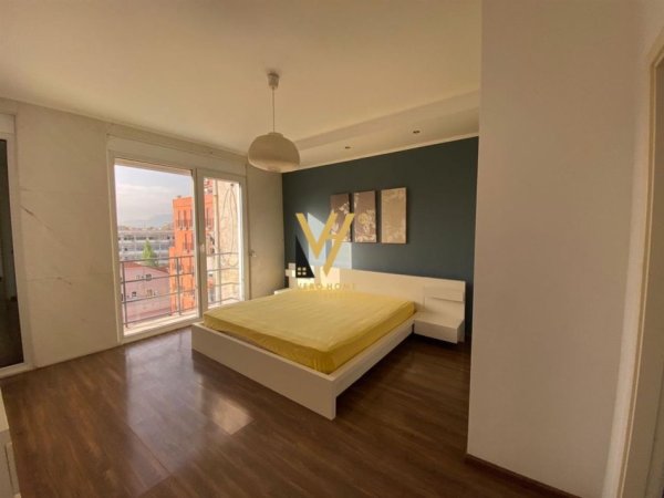 Tirane, jepet me qera apartament 2+1+Ballkon Kati 6, 140 m² 1.000 € (21 DHJETORI)