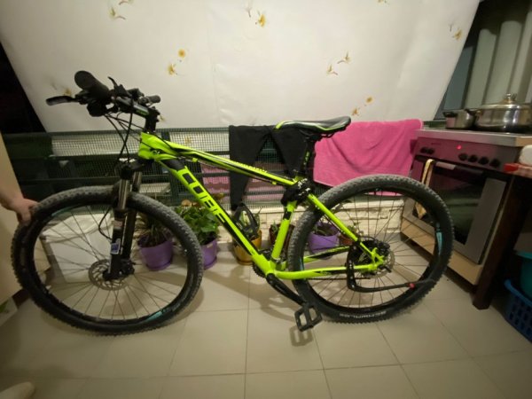 Tirane, shes biciklete Cube 29 limited editon jeshile 450 €