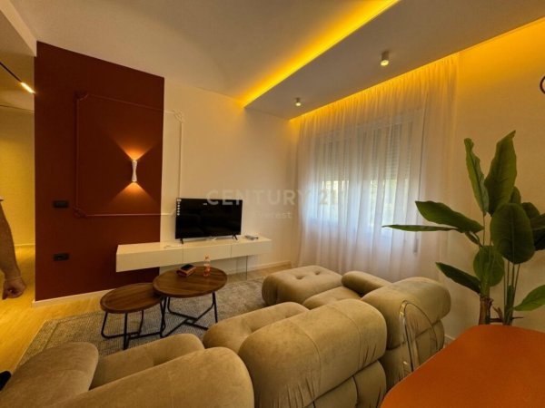 Tirane, shitet apartament 1+1 Kati 5, 66 m² 165.000 € (Komuna e Parisit)