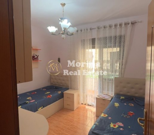 Tirane, jepet me qera apartament 2+1 Kati 3, 110 m² 550 € (Ministria e Jashtme)