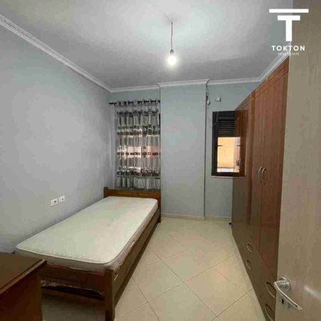 Tirane, shitet Apartament 2+1 Kati 5, 118 m² 142.000 € (Yzberisht)