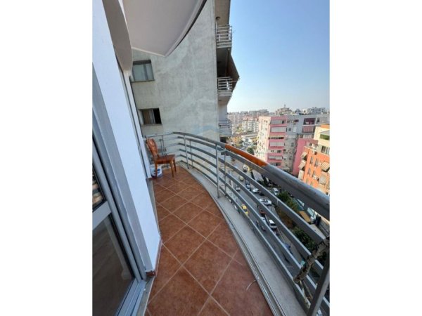 Tirane, shitet apartament 1+1+Ballkon Kati 8, 75 m² 155.000 € (Zogu i Zi)