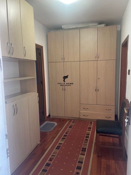 Tirane, shitet apartament 1+1+Ballkon Kati 3, 65 m² 83.000 € (LAPRAKE)