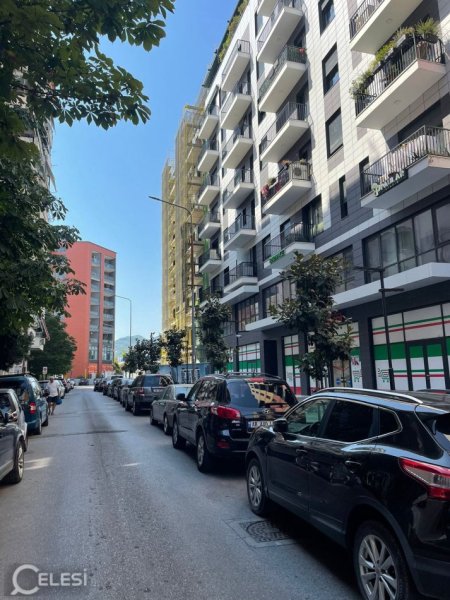 Tirane, shitet apartament 1+1+Ballkon Kati 4, 70 m² 210.000 € (RRUGA E KOSOVAREVE)