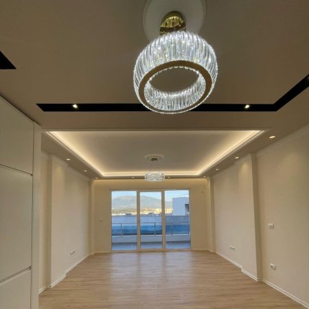 Tirane, shitet apartament 3+1 , 129 m² 205.000 € (Kopshti Botanik)