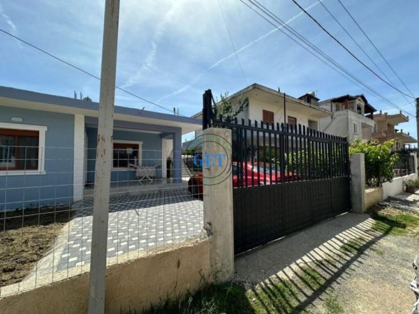 Durres, shitet shtepi 3+1 Kati 0, 460 m² 145.000 € (Ish Keneta)