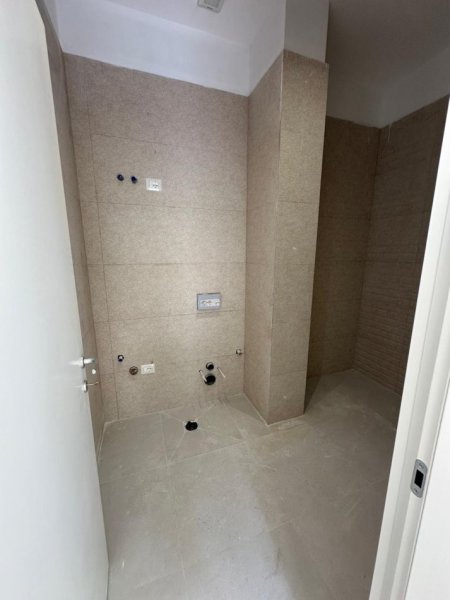 Tirane, shitet apartament 1+1+Ballkon Kati 1, 54 m² 89.000 € (Kopshti Zologjik)