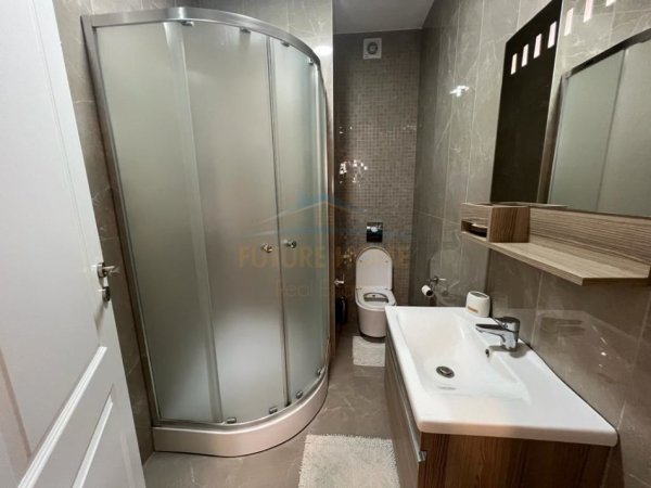 Tirane, jepet me qera apartament 3+1+Ballkon Kati 3, 124 m² 1.200 € (NIKOLLA TUPE)