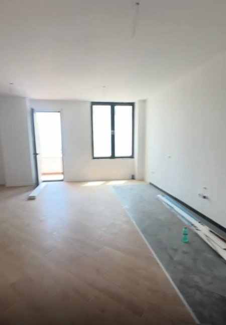 Durres, shitet apartament 2+1 Kati 7, 112 m² 250.000 € (Durres)
