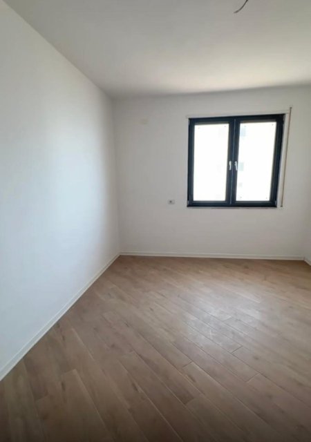 Durres, shitet apartament 2+1 Kati 7, 112 m² 250.000 € (Durres)