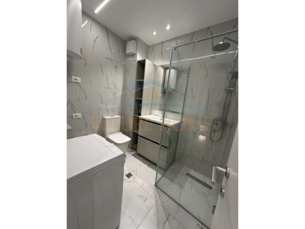 Tirane, shitet 2+1 Kati 5, 87 m² 142.000 € (Laprake)