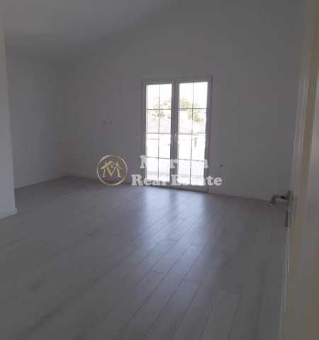 Tirane, jepet me qera apartament 3 Katshe Kati 3, 500 m² 1.500 € (Tegu)