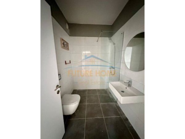 Tirane, shes apartament 2+1+Ballkon Kati 2, 105 m² 235.000 € (Frosina Plaku)