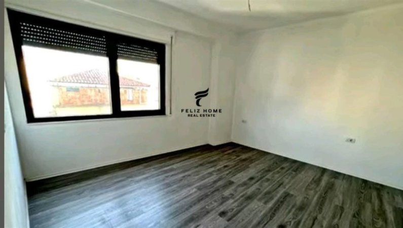 Tirane, jepet me qera apartament 1+1 Kati 2, 75 m² 465 € (PAZARI I RI)