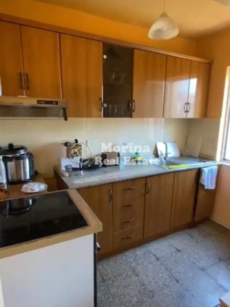Tirane, jepet me qera apartament 3+1 Kati 5, 110 m² 500 € (Rruga e Dibres)