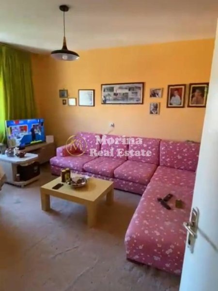 Tirane, jepet me qera apartament 3+1 Kati 5, 110 m² 500 € (Rruga e Dibres)