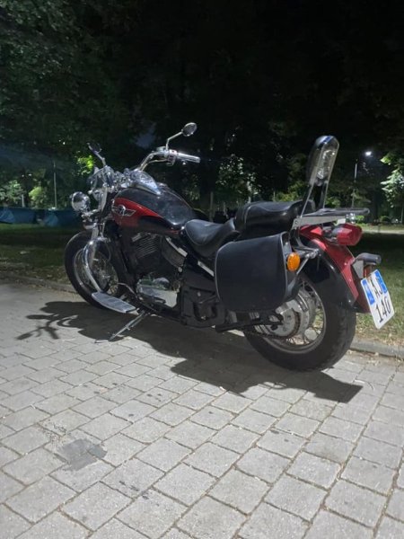Durres, shes Chopper/Cruiser Kawasaki Vulcan800cc , e zeze 35.000 km 4.000 €