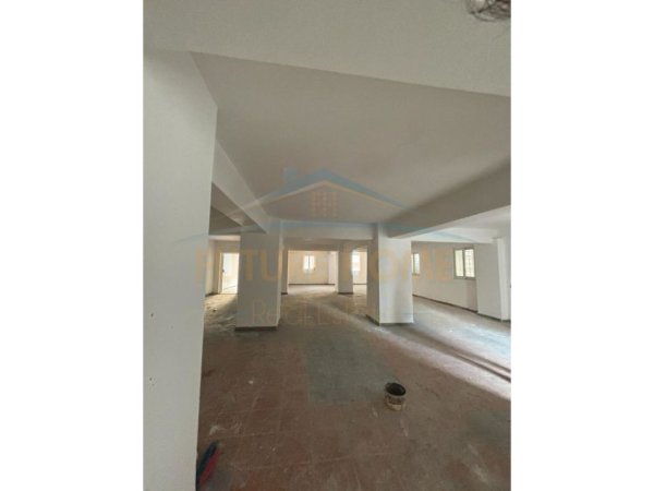Durres, shitet ambjent biznesi Kati 0, 148 m² 118.000 € (Spitali Rajonal, Durres)