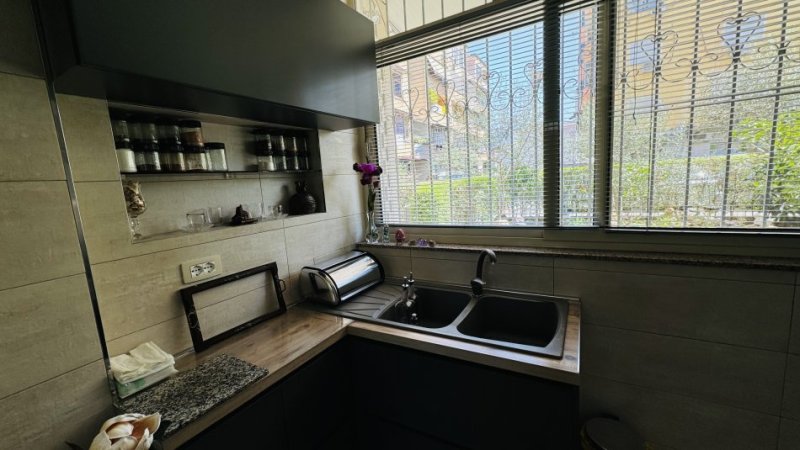 Tirane, shitet apartament 1+1 Kati 0, 49 m² 83.300 € (Rruga Albanopoli)