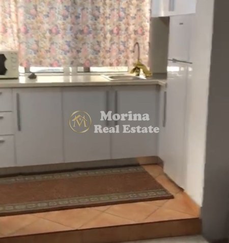 Tirane, jepet me qera apartament 1+1 Kati 1, 90 m² 500 € (Rruga Qemal Stafa)