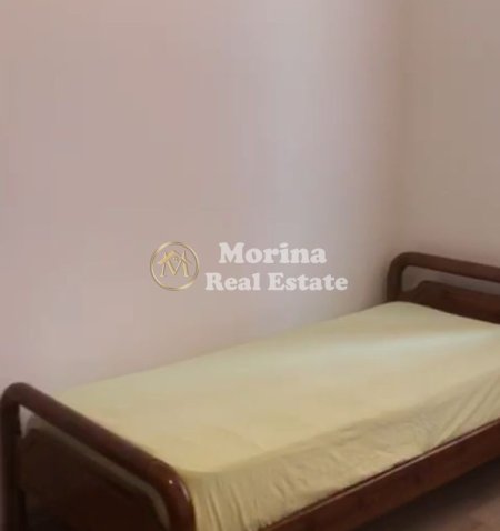 Tirane, jepet me qera apartament 1+1 Kati 1, 90 m² 500 € (Rruga Qemal Stafa)