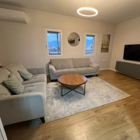 Tirane, shitet apartament 3+1 , 153 m² 229.000 € (Fusha e Aviacionit)