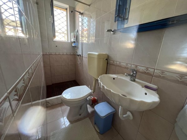 LAPRAKE, Tirane, shitet Vile , 342 m² 490.000 €