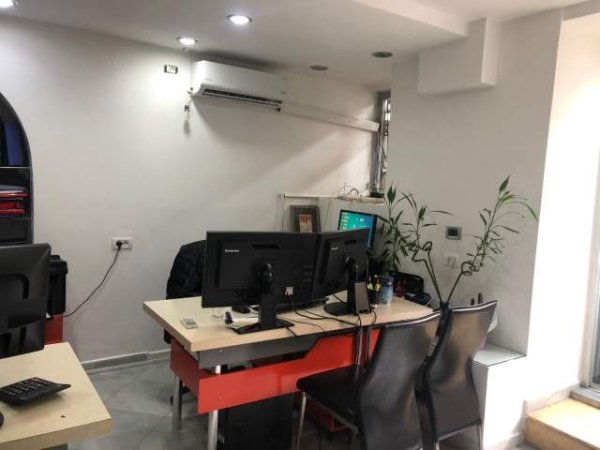 Tirane, shes Dyqan / Zyre 55.000 Euro
