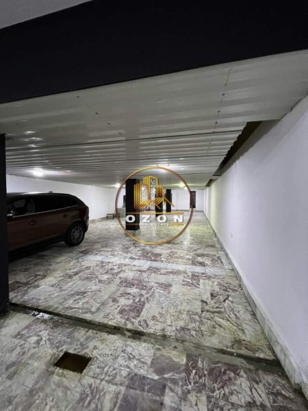 Tirane, shitet garazh Kati -1, 200 m² 150.000 Euro (Ish Ekspozita)