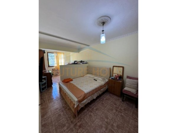 Tirane, shes apartament 2+1 Kati 0, 102 m² 95.000 € (Rruga Myslym Keta)