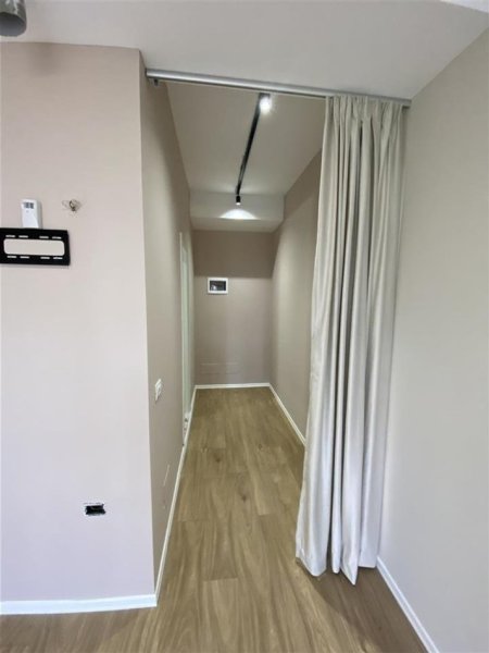 Tirane, jepet me qera garsoniere e mobiluar kati 0, 29 m² 340 € (rruga Pasho Hysa, kompleksi Mangalem 21, Alidem) nga person privat