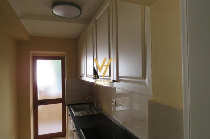 Tirane, jepet me qera apartament 2+1+Aneks+Ballkon Kati 1, 80 m² 700 € (XHAMLLIKU)