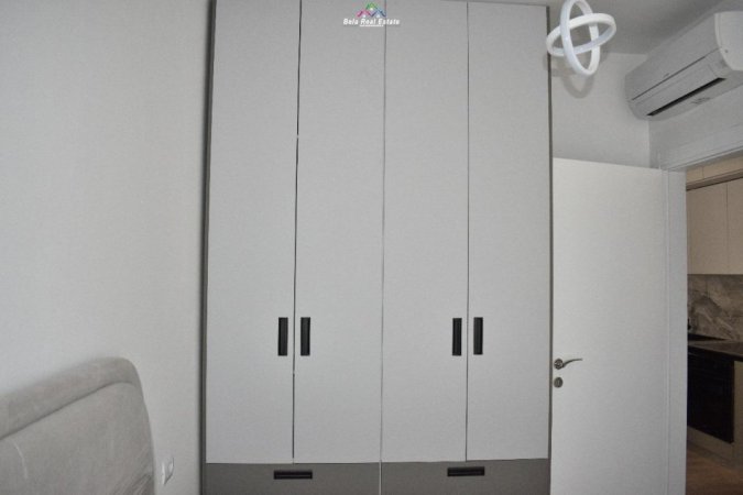 Tirane, jepet me qera apartament 2+1 Kati 8, 75 m² 600 € (fusha e aviacionit)