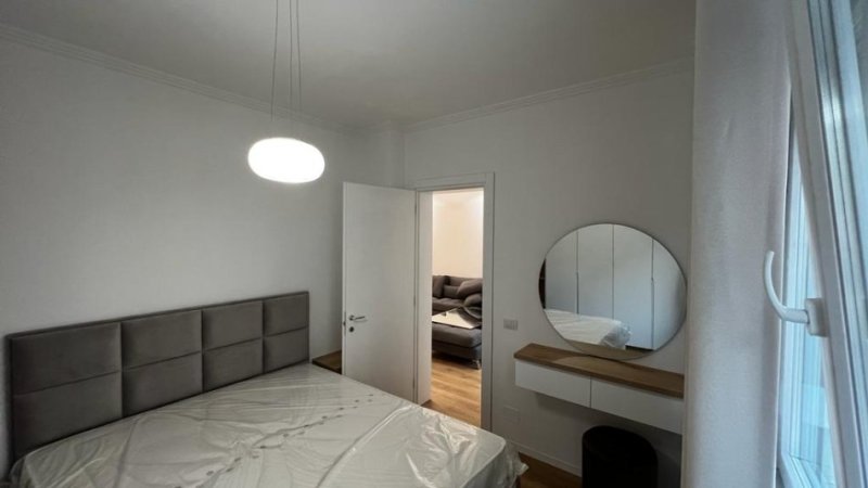 Tirane, jepet me qera apartament 1+1 Kati 1, 60 m² 550 € (Rruga e Elbasanit)