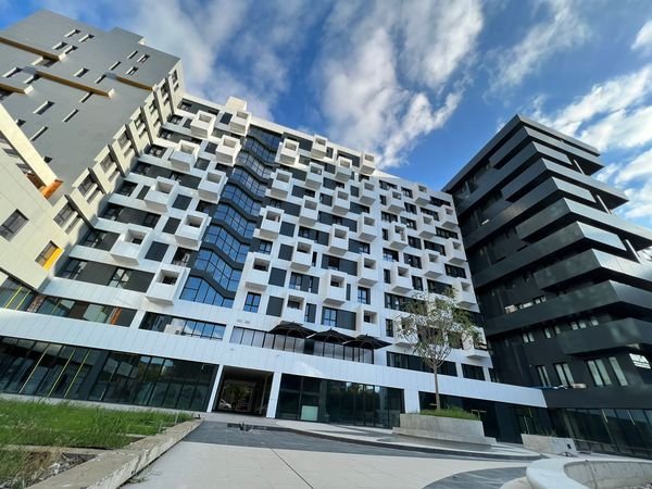 Tirane, shitet garsonier , 44 m² (Square 21)