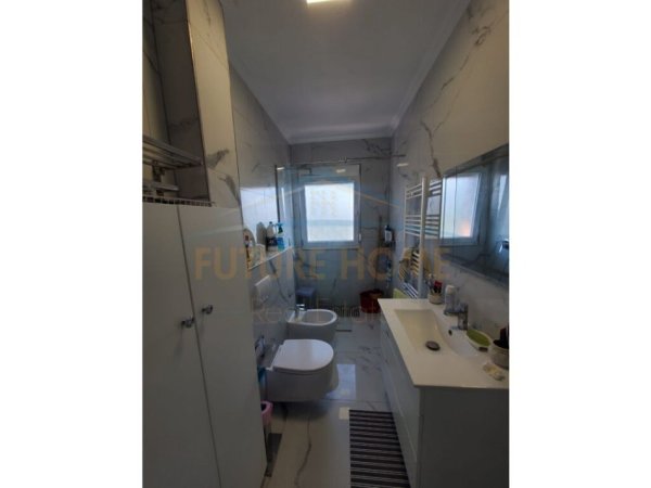 Tirane, shes apartament 1+1 Kati 2, 77 m² 112.000 € (Rr Muhamed Deliu)