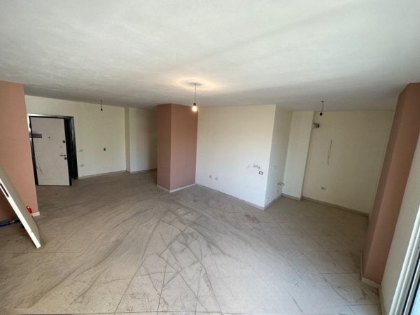 Tirane, shitet apartament 2+1+Ballkon Kati 3, 114 m² 114.000 € (Fresk)