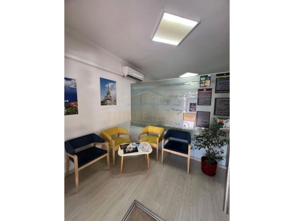 Tirane, shitet ambjent biznesi Kati 0, 55 m²