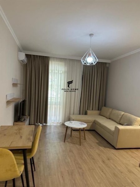 Tirane, jepet me qera apartament 1+1+Ballkon Kati 2, 65 m² 500 € (RRUGA PETI)