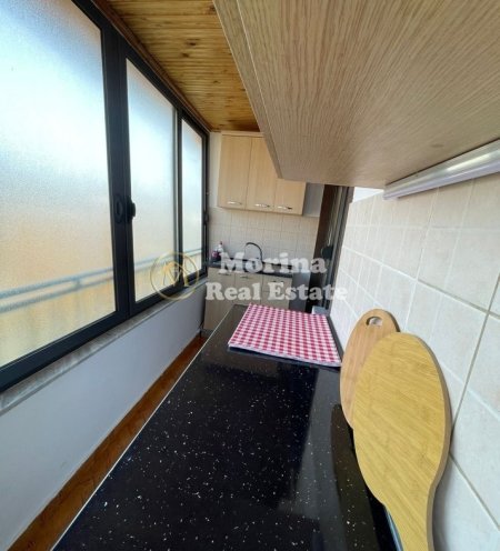 Tirane, jepet me qera apartament 2+1 Kati 4, 85 m² 500 € (Rruga Selaudin Zorba)