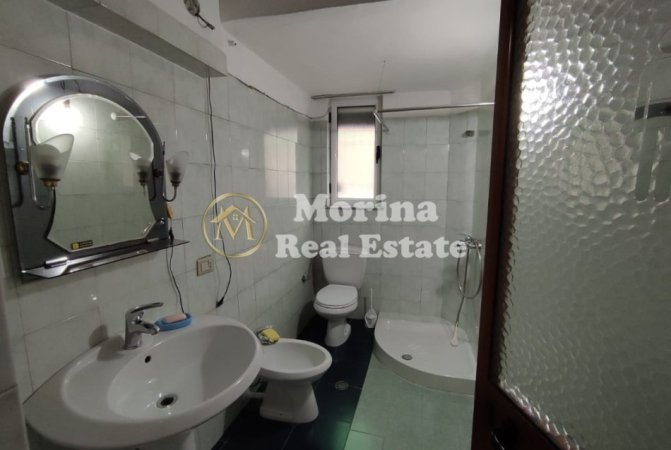 Tirane, jepet me qera apartament 2+1 Kati 1, 81 m² 450 € (Stadiumi Dinamo)