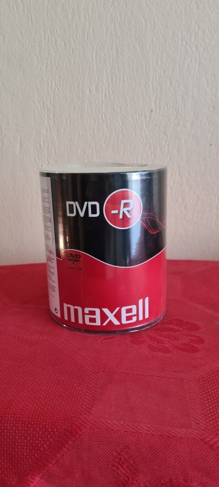 Tirane, shes DVD Recorder Shes pako dvd 100 cop, e Re, marka maxell, 50 euro