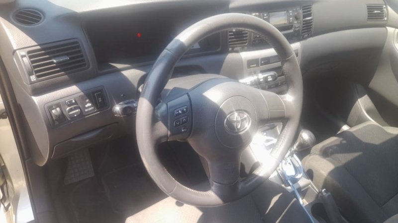 Tirane, shes makine Toyota corrolla Nafte, gri metalizato automatik Kondicioner 4.900 €