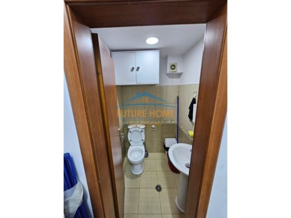 Tirane, shitet ambjent biznesi Kati 0, 88 m² 280.000 € (Brryli)
