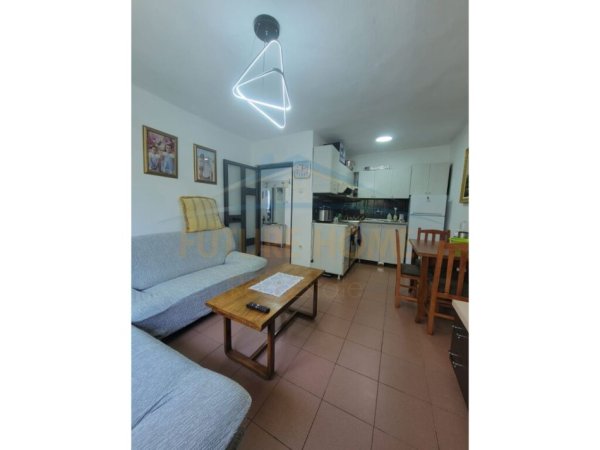 Tirane, shitet apartament Kati 4, 49 m² 85.000 € (KONGRESI I MANASTIRIT)